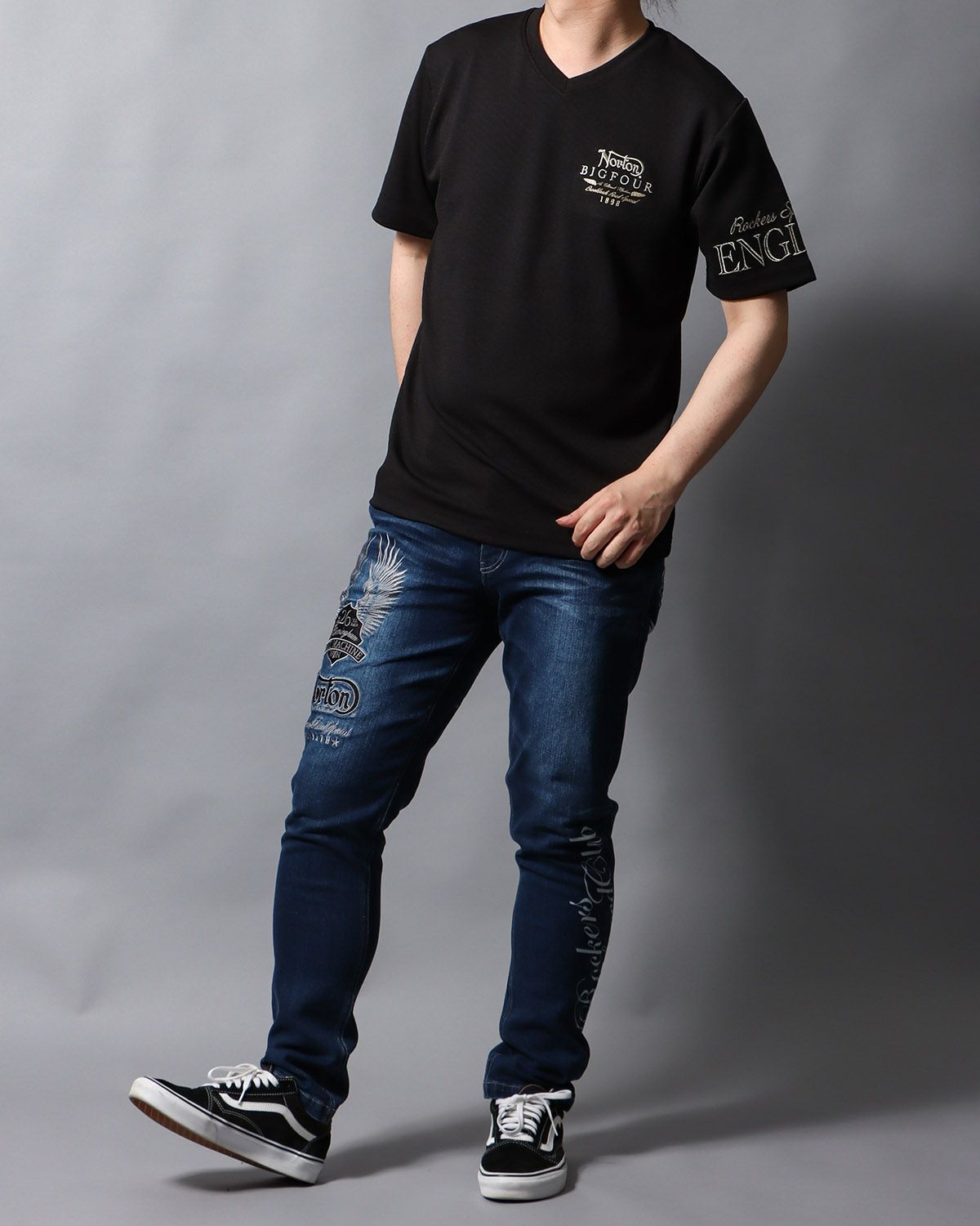 ブラック：178cm/75kg(Lサイズ着用)