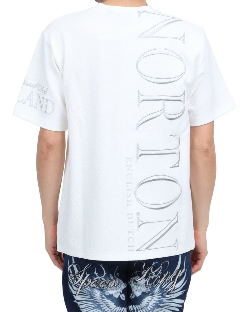 ホワイト：180cm67kg(Lサイズ着用)