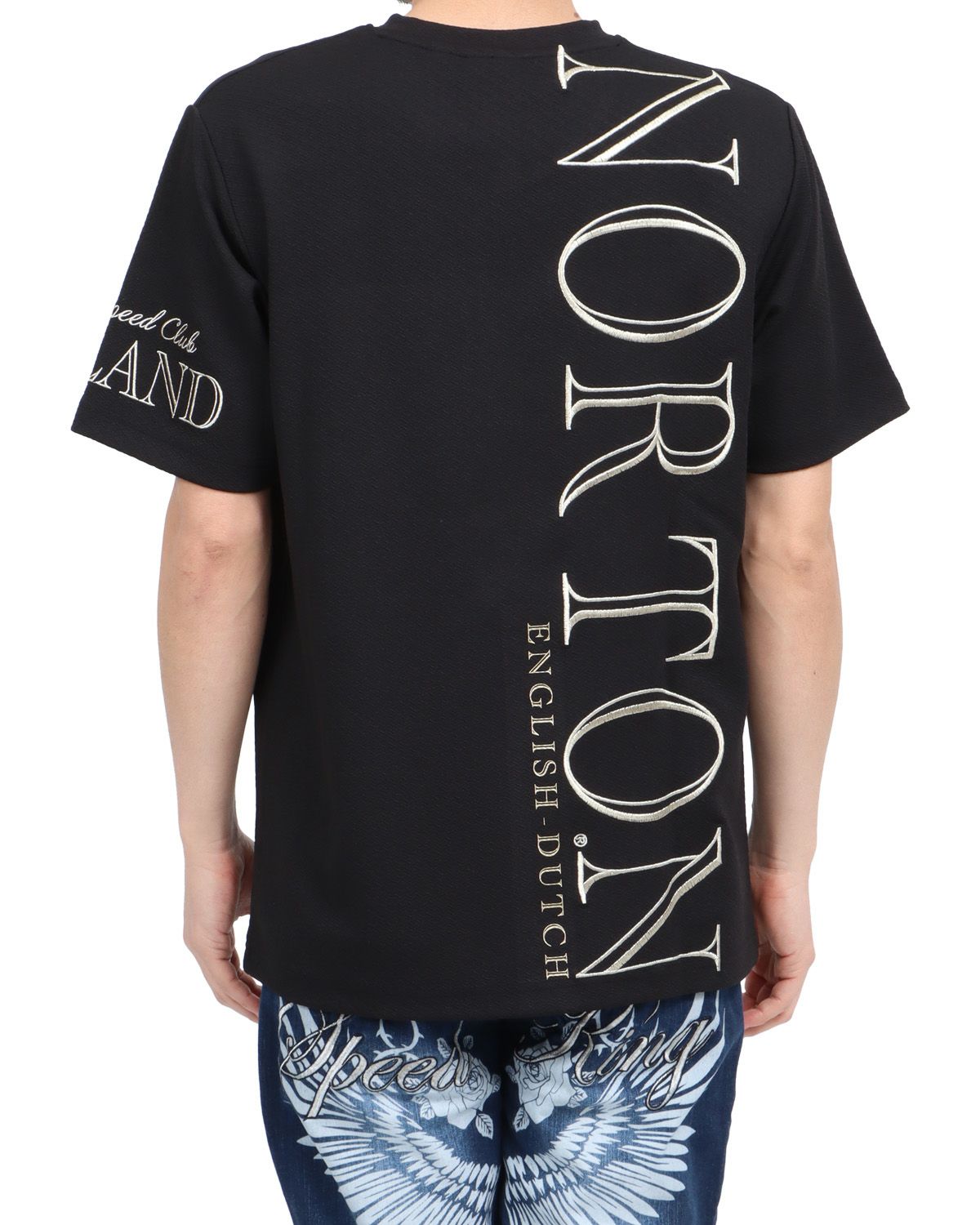 ブラック：180cm67kg(Lサイズ着用)