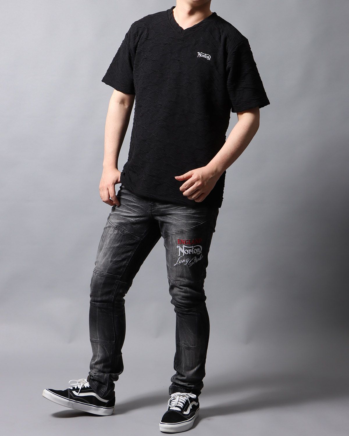 ブラック：178cm/75kg(Lサイズ着用)