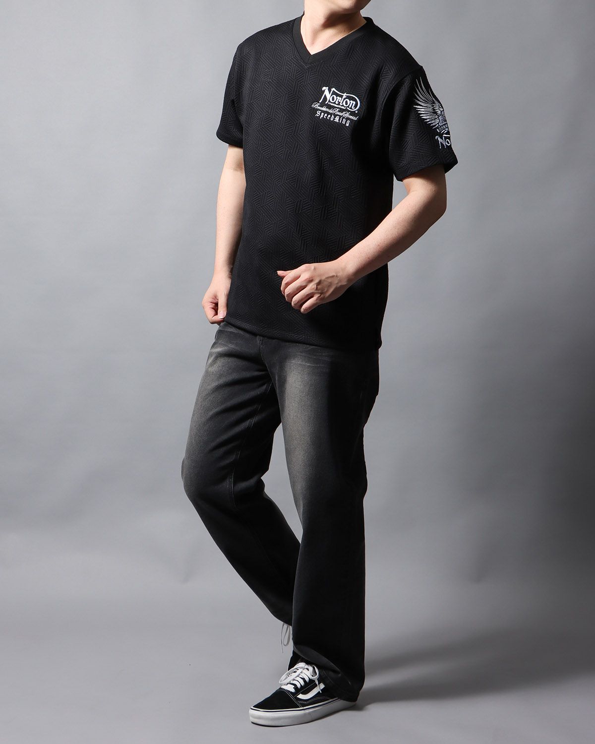 ブラック：178cm/75kg(Lサイズ着用)