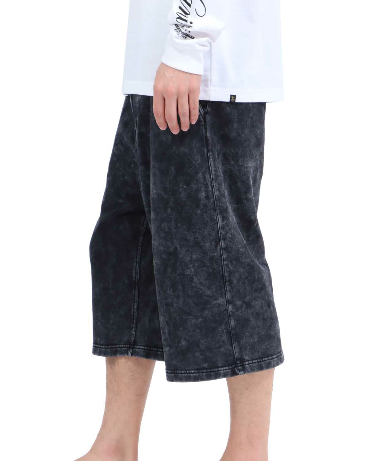 ブラック：180cm67kg(Lサイズ着用)