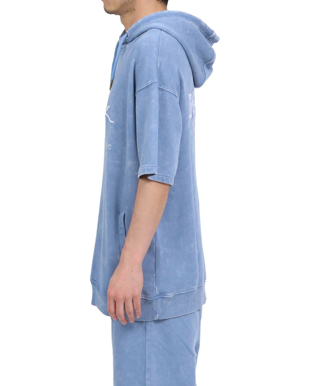 ブルー：180cm67kg(Lサイズ着用)