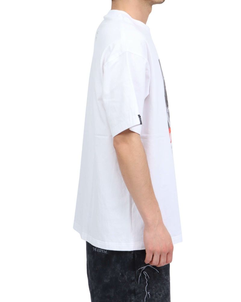 ホワイト：180cm67kg(Lサイズ着用)