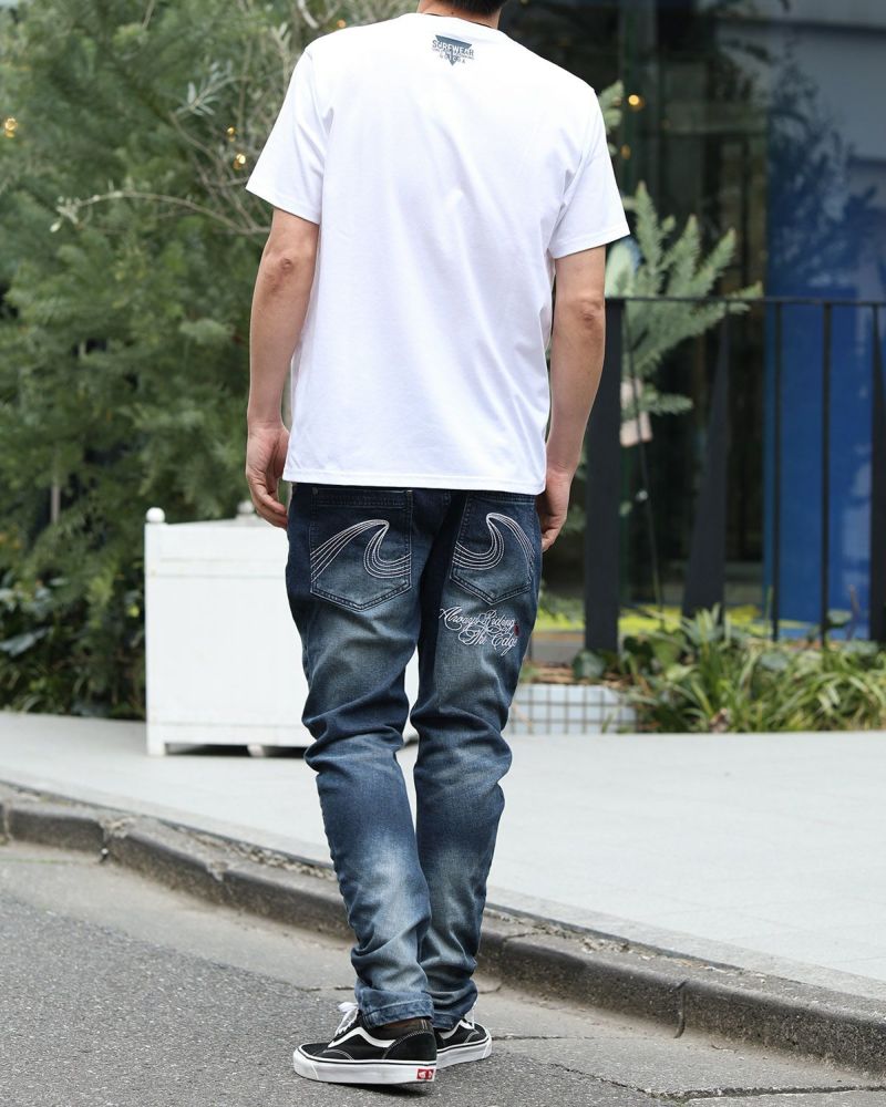 ホワイト：180cm67kg(Lサイズ着用)