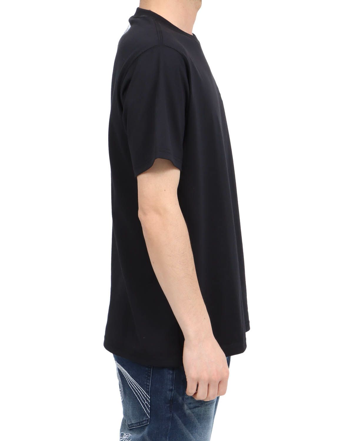 ブラック：180cm67kg(Lサイズ着用)