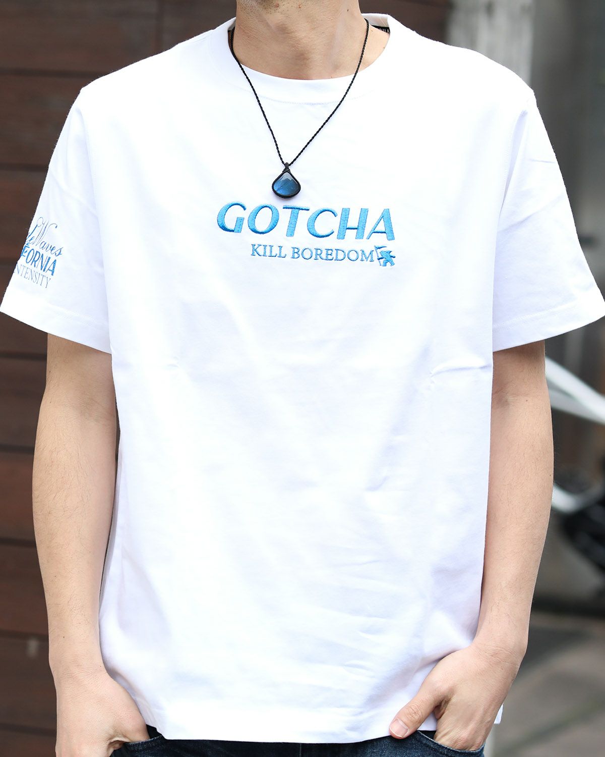 ホワイト：180cm67kg(Lサイズ着用)