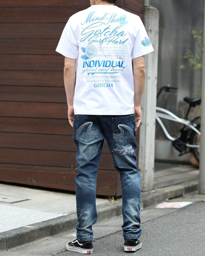 ホワイト：180cm67kg(Lサイズ着用)