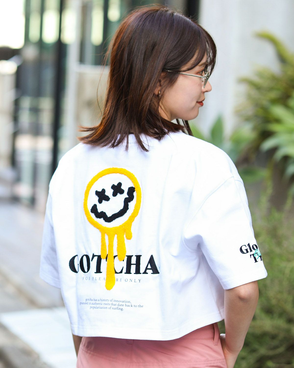 ホワイト：161cm(Mサイズ着用)