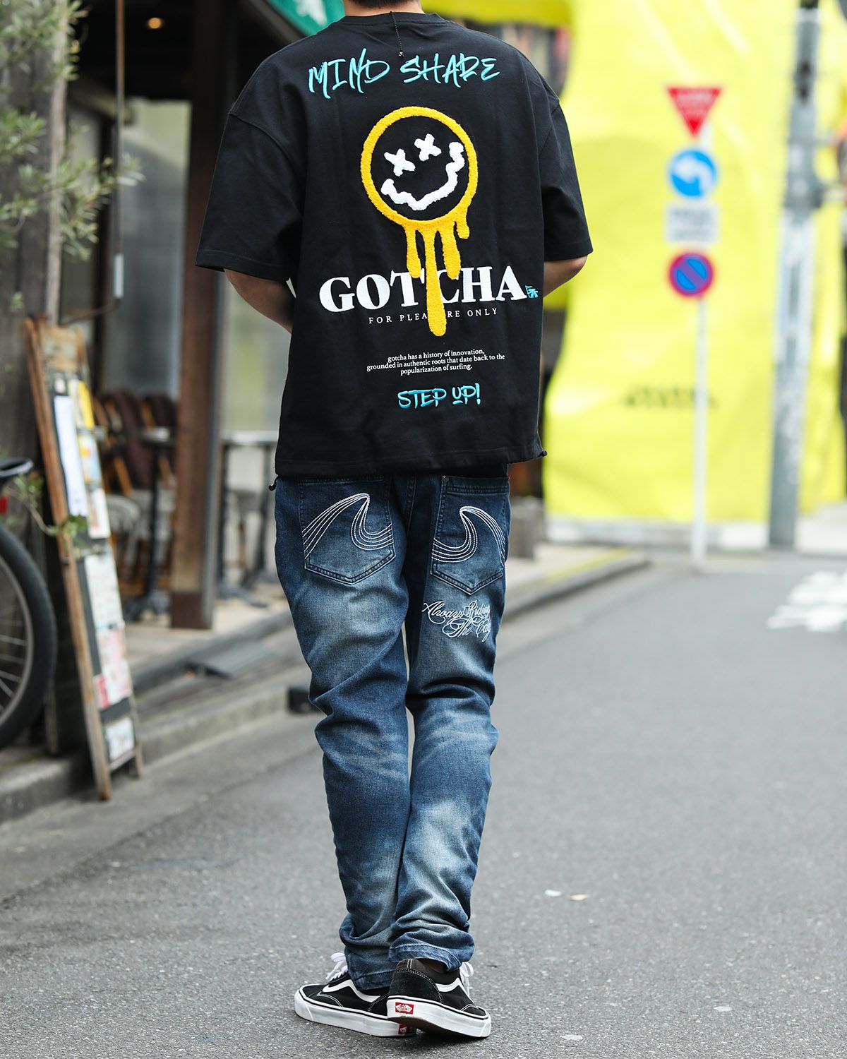 ブラック：180cm67kg(Lサイズ着用)