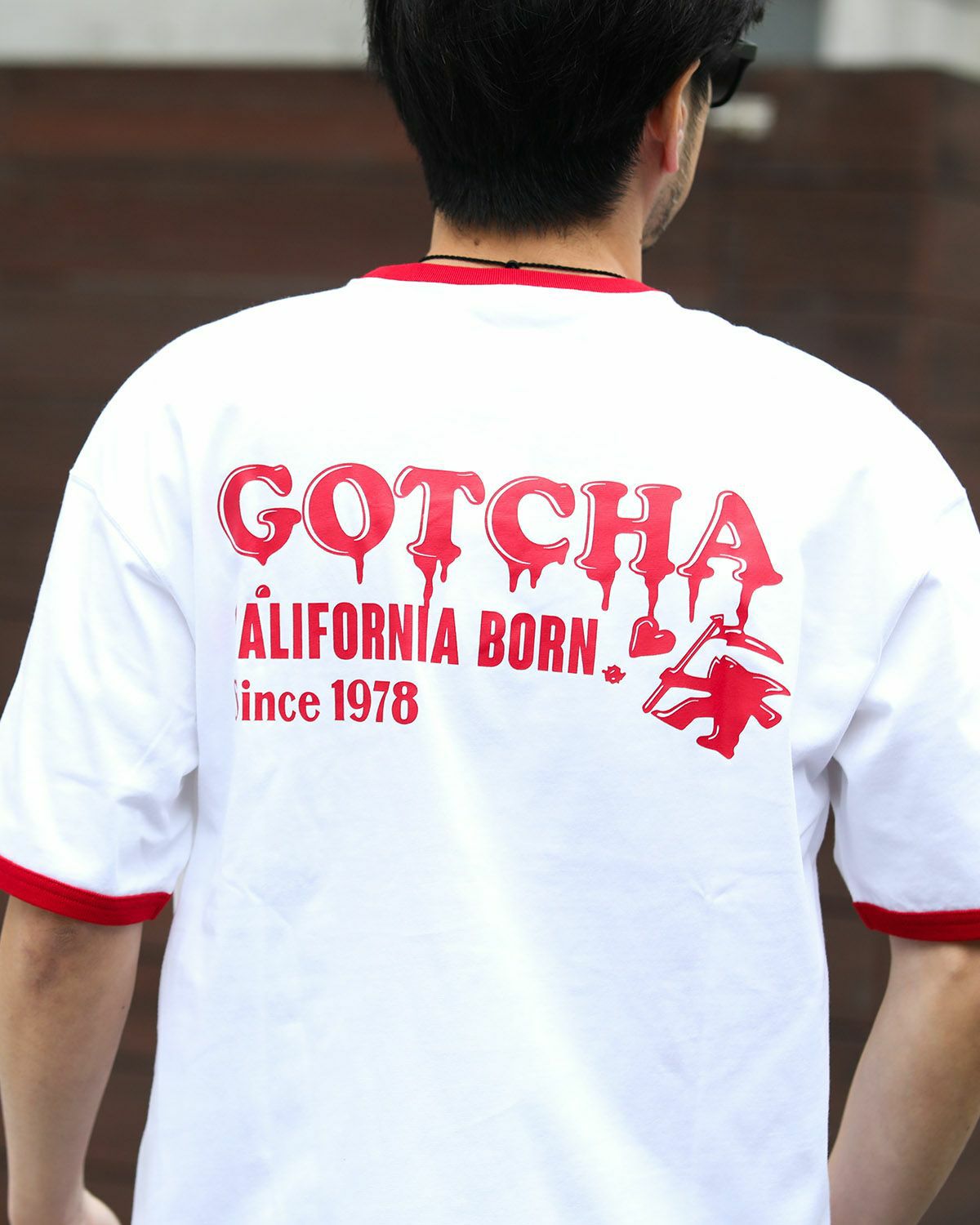 ホワイト：180cm67kg(Lサイズ着用)