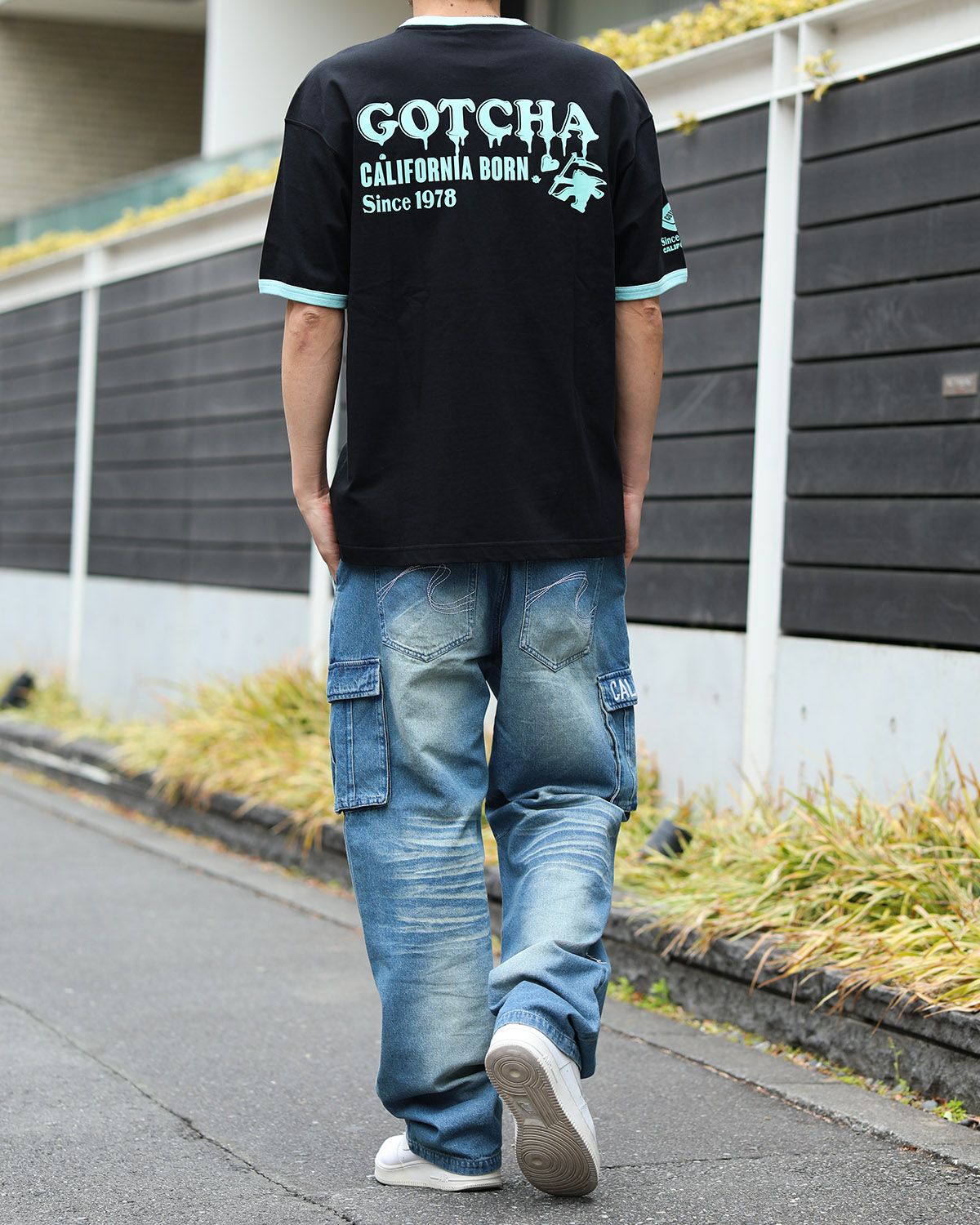 ブラック：180cm67kg(Lサイズ着用)