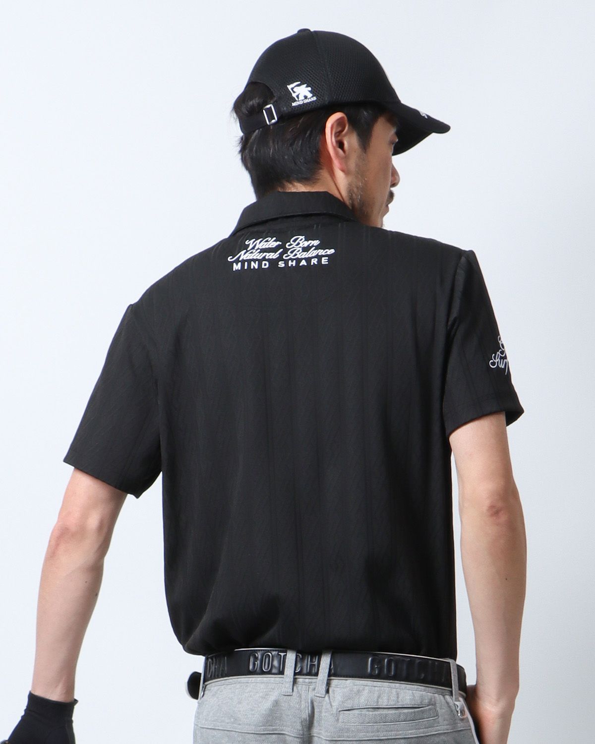 ブラック：180cm67kg(Lサイズ着用)