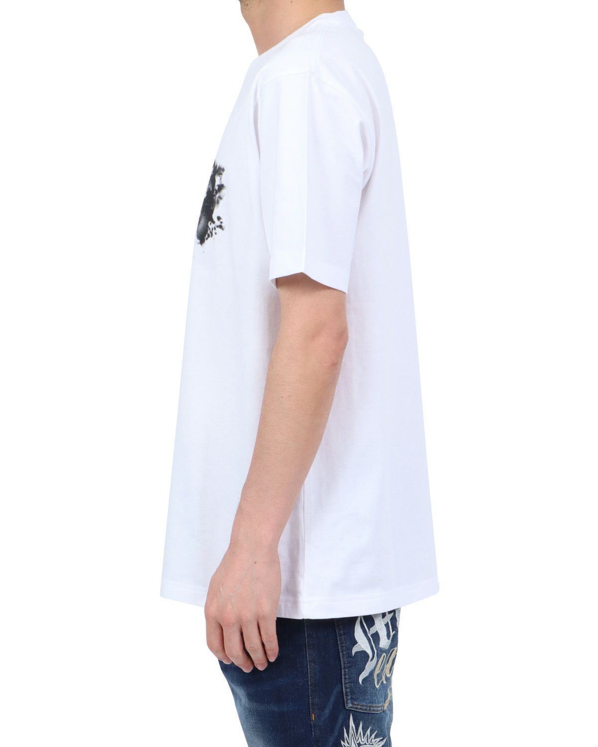 ホワイト：180cm67kg(Lサイズ着用)