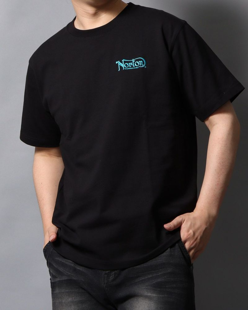 ブラック：178cm/75kg(Lサイズ着用)