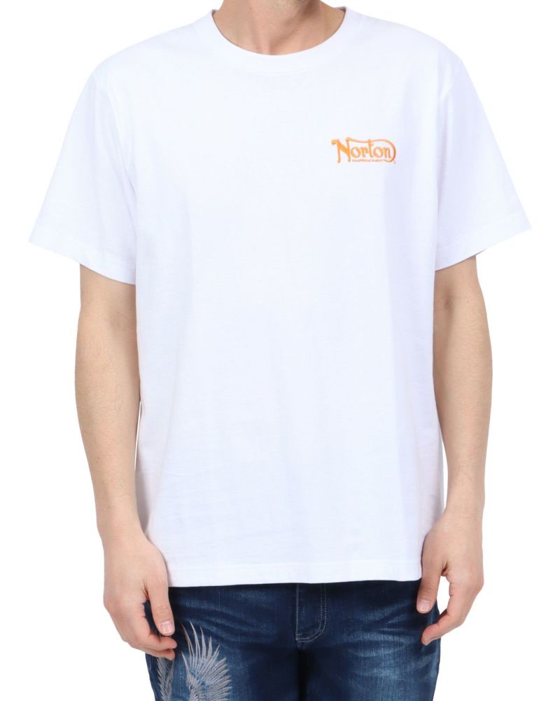 ホワイト：180cm67kg(Lサイズ着用)