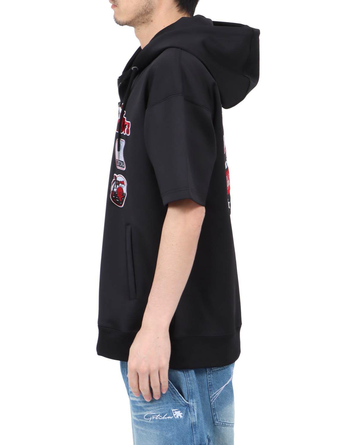 ブラック：180cm67kg(Lサイズ着用)