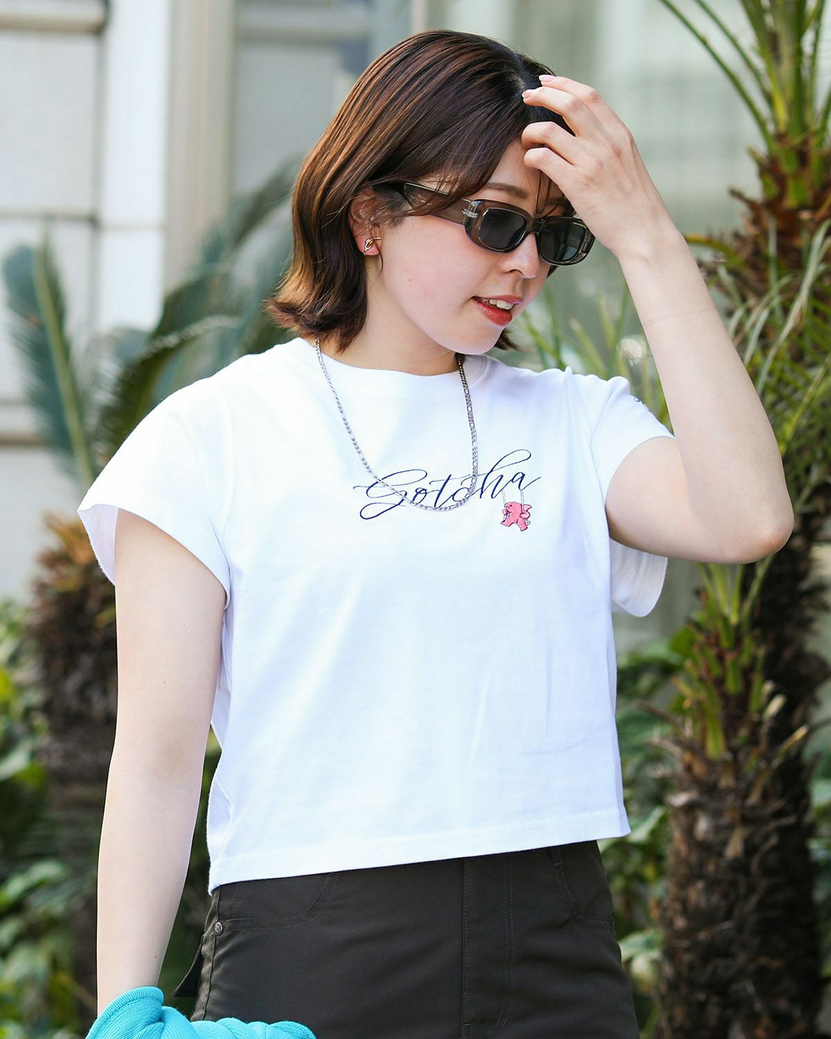 ホワイト:157cm(Lサイズ着用)