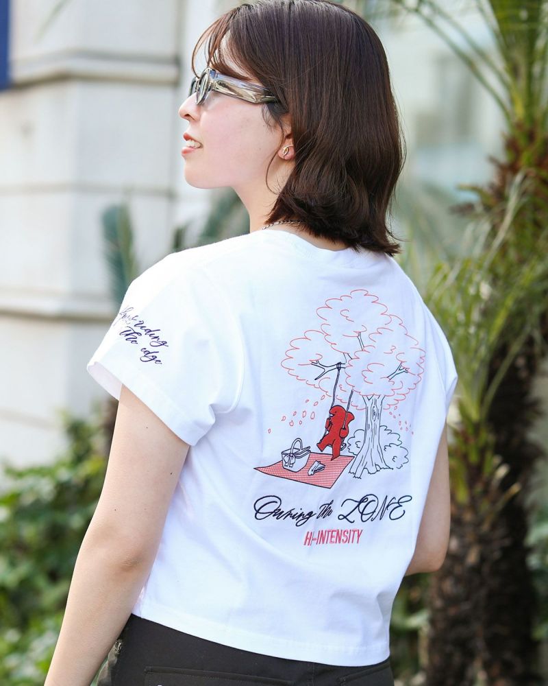 ホワイト:157cm(Lサイズ着用)