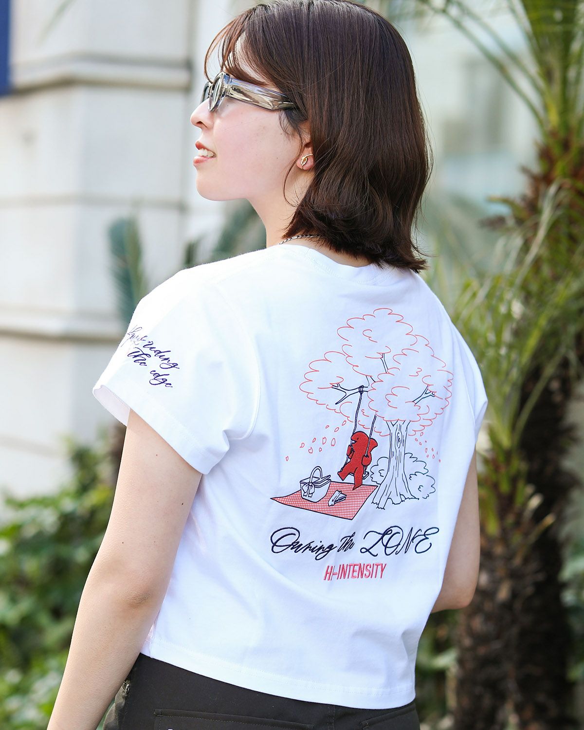 ホワイト:157cm(Lサイズ着用)