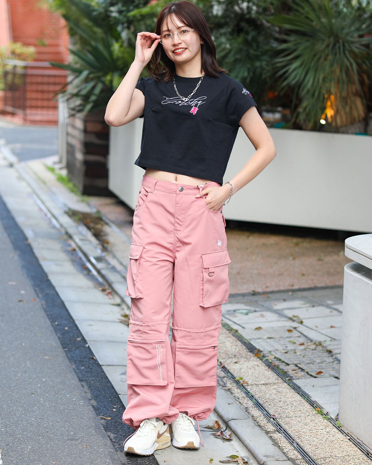 ブラック:161cm(Mサイズ着用)