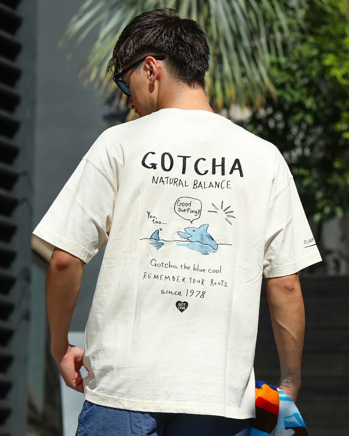 オフホワイト：180cm/70kg(Lサイズ着用)