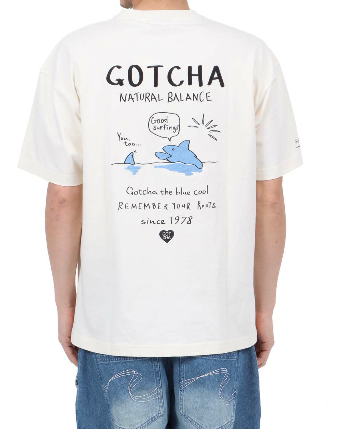 オフホワイト：180cm67kg(Lサイズ着用)