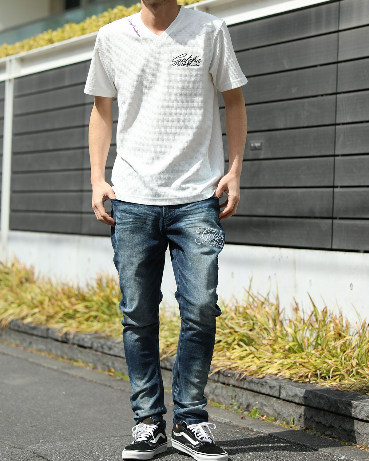 ホワイト：180cm67kg(Lサイズ着用)