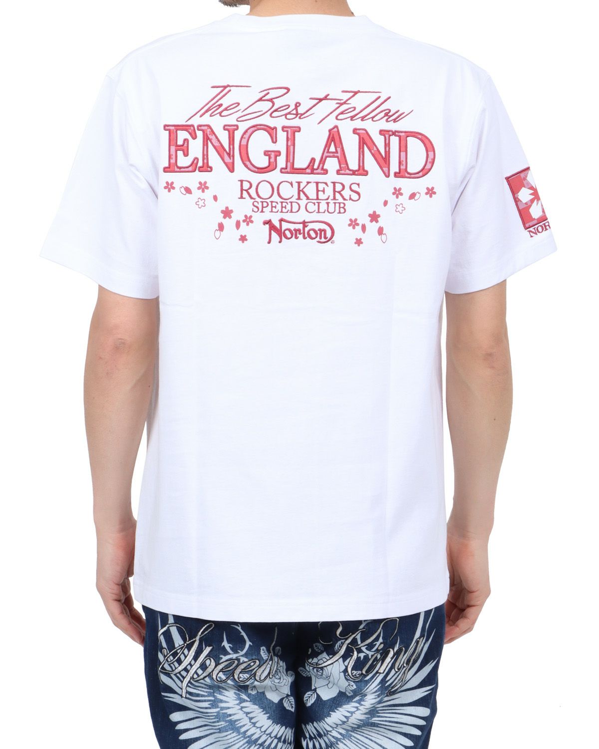 ホワイト：180cm67kg(Lサイズ着用)