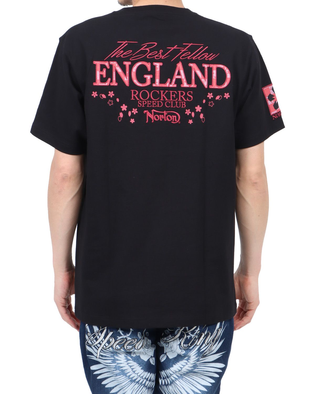 ブラック：180cm67kg(Lサイズ着用)