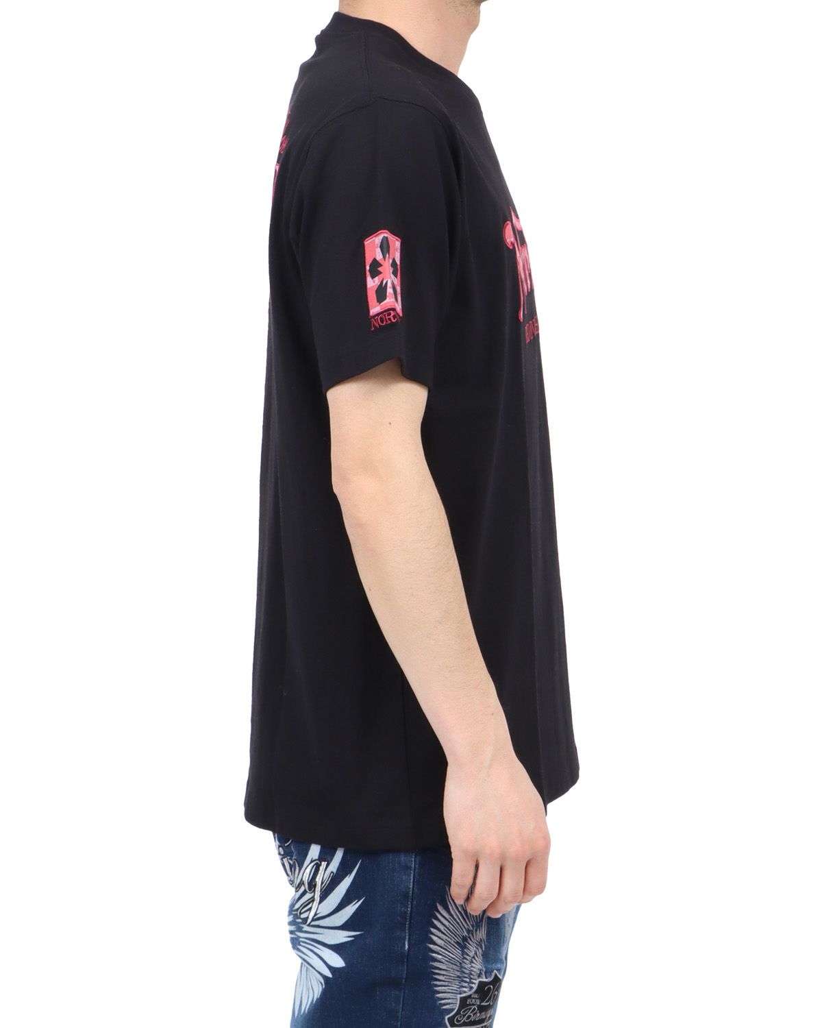 ブラック：180cm67kg(Lサイズ着用)