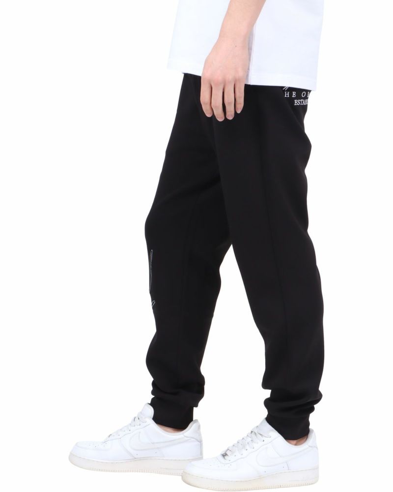 ブラック：180cm67kg(Mサイズ着用)