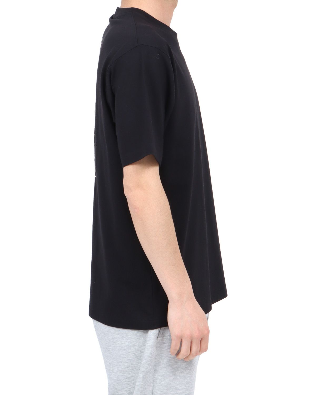 ブラック：180cm67kg(Lサイズ着用)