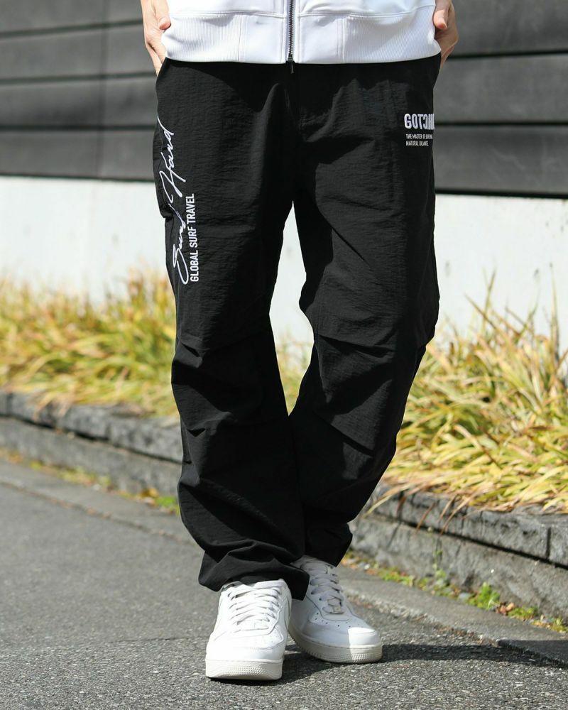 ブラック：180cm67kg(Mサイズ着用)