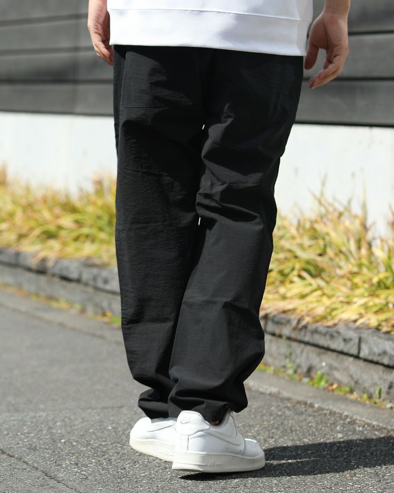 ブラック：180cm67kg(Mサイズ着用)