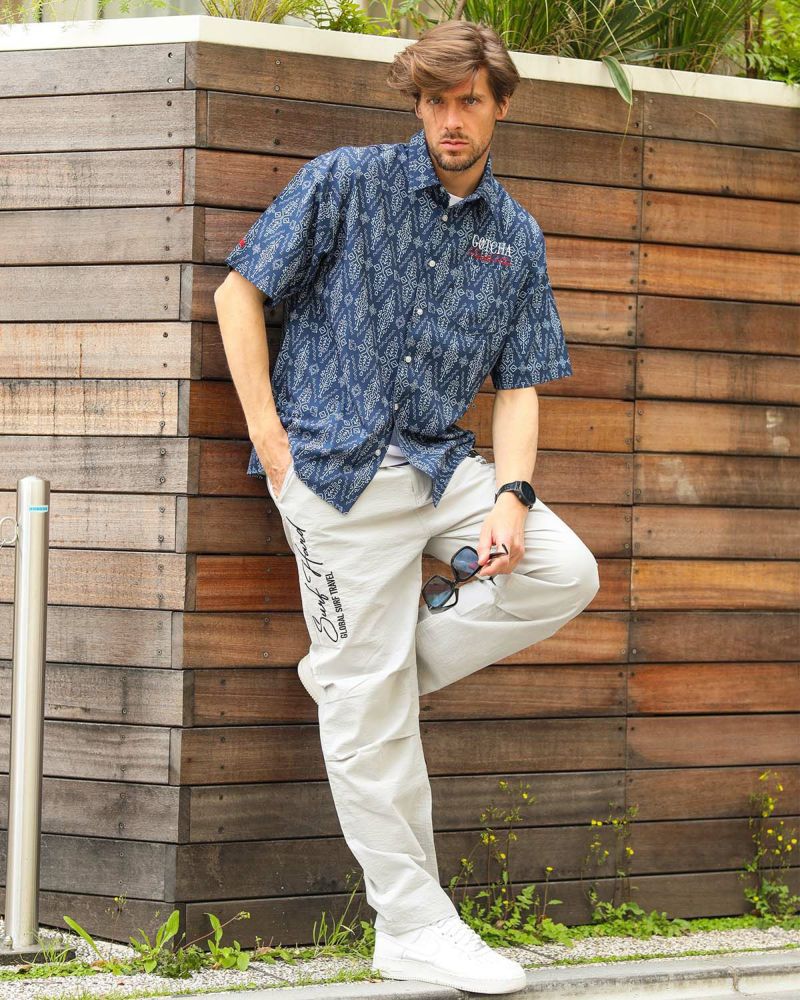 ライトグレー：183cm/70kg(Lサイズ着用)