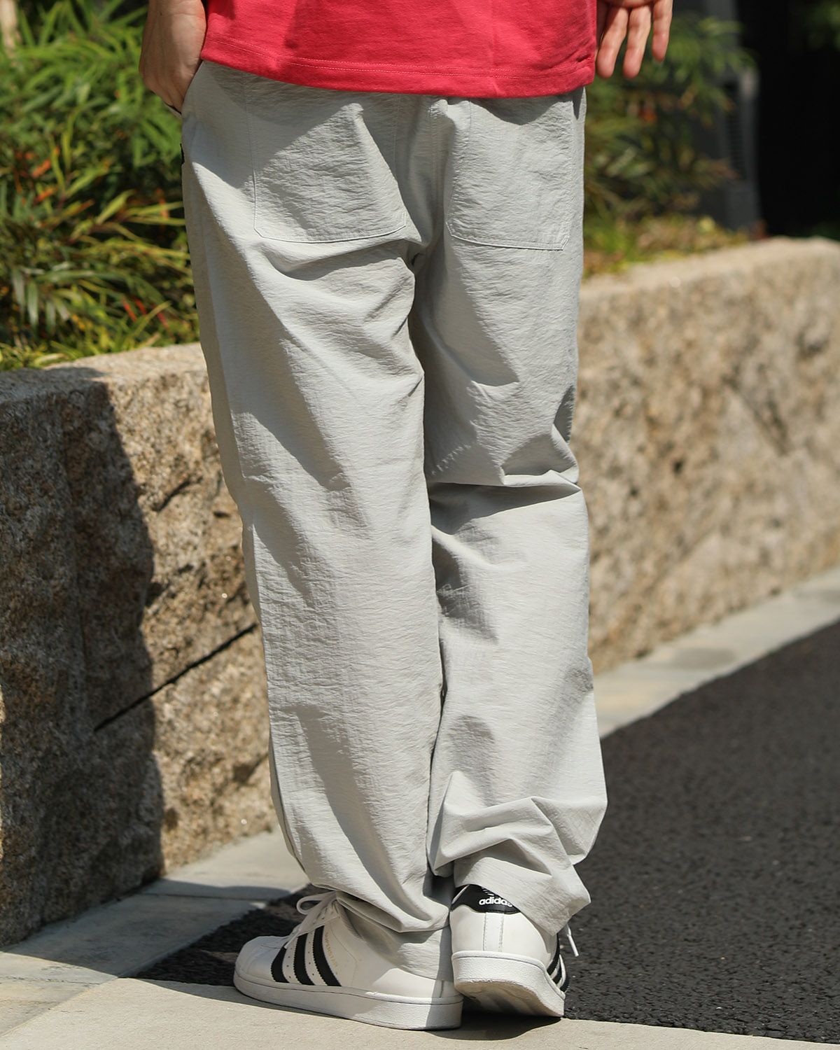 ライトグレー：168cm/56kg(Lサイズ着用）