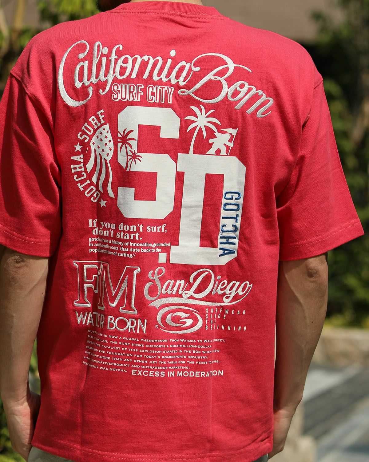 ピンク：180cm67kg(Lサイズ着用)