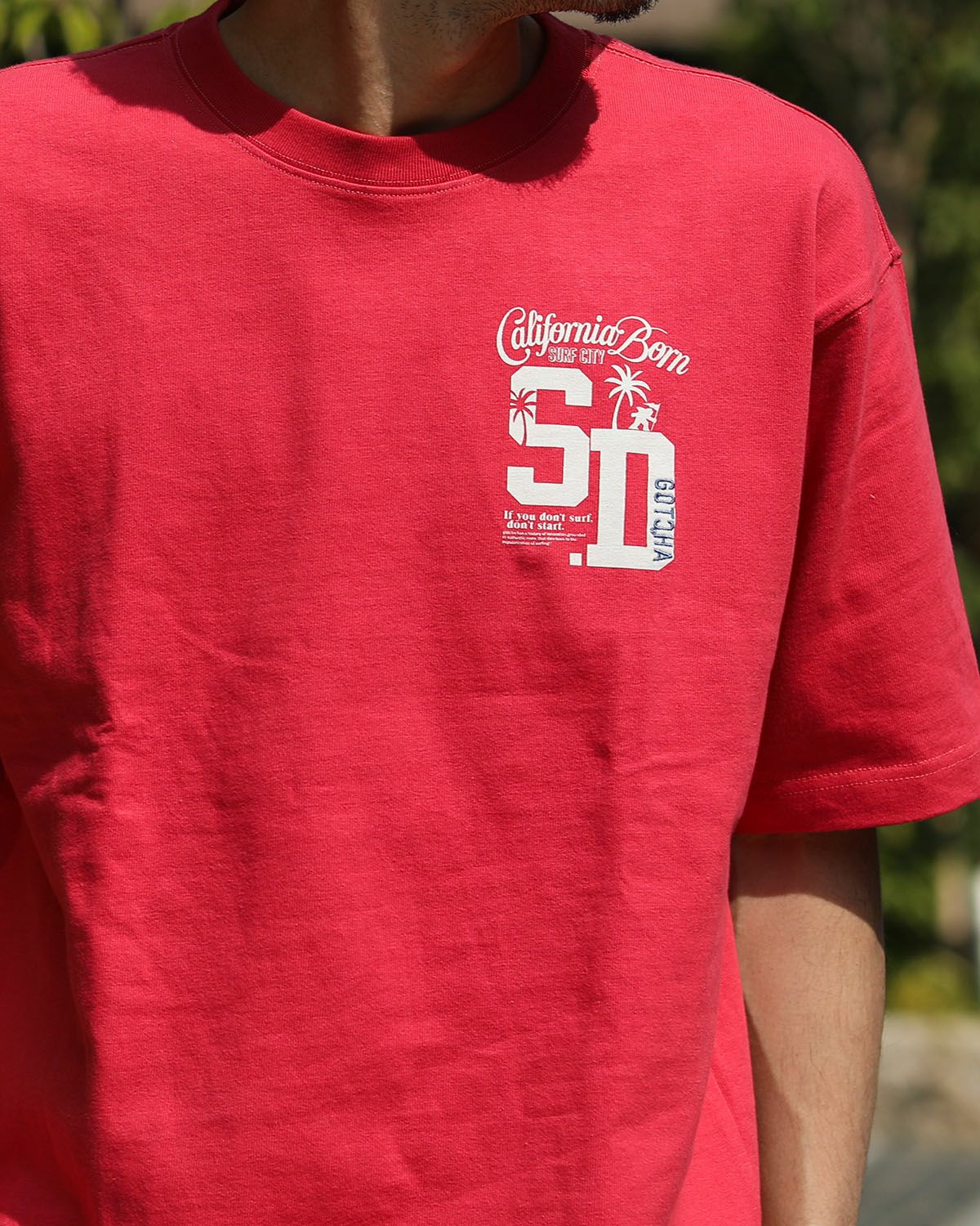 ピンク：180cm67kg(Lサイズ着用)