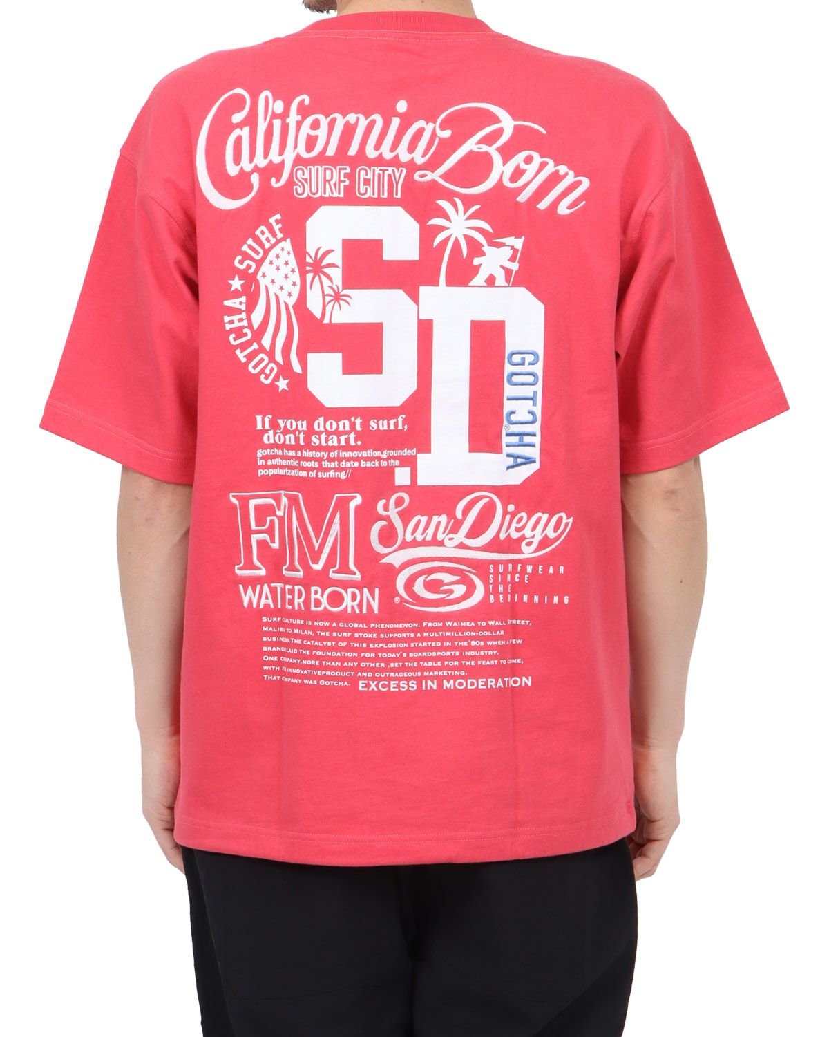 ピンク：180cm67kg(Lサイズ着用)