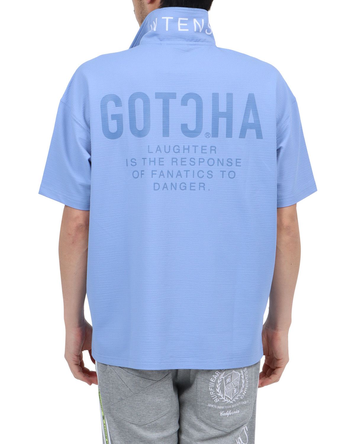 ブルー：180cm67kg(Lサイズ着用)