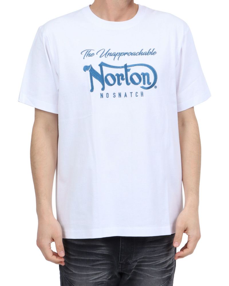 ホワイト：180cm67kg(Lサイズ着用)