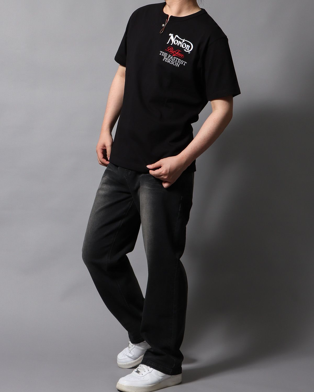 ブラック：178cm/75kg(Lサイズ着用)