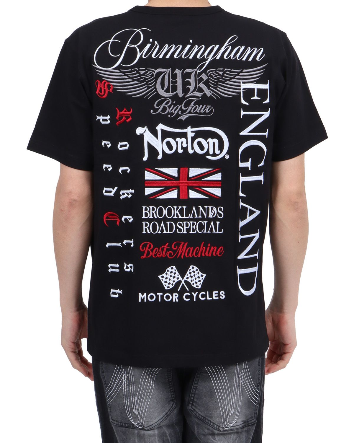 ブラック：180cm67kg(Lサイズ着用)