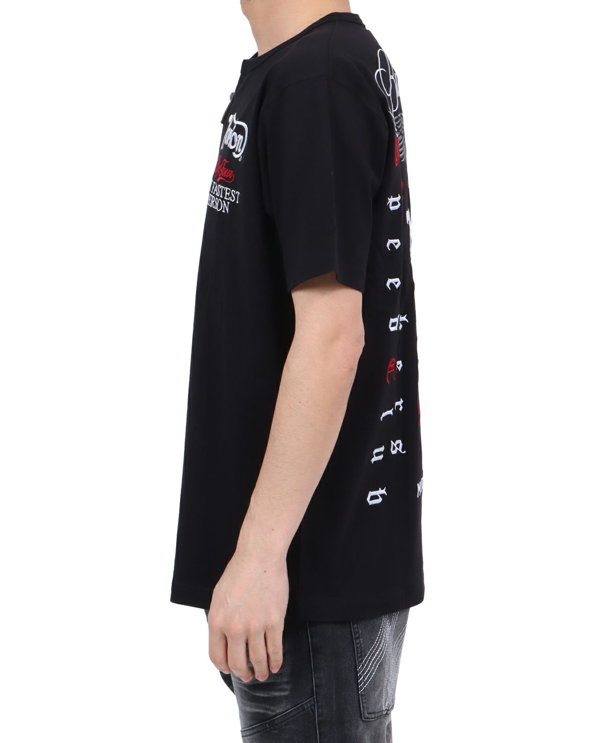 ブラック：180cm67kg(Lサイズ着用)