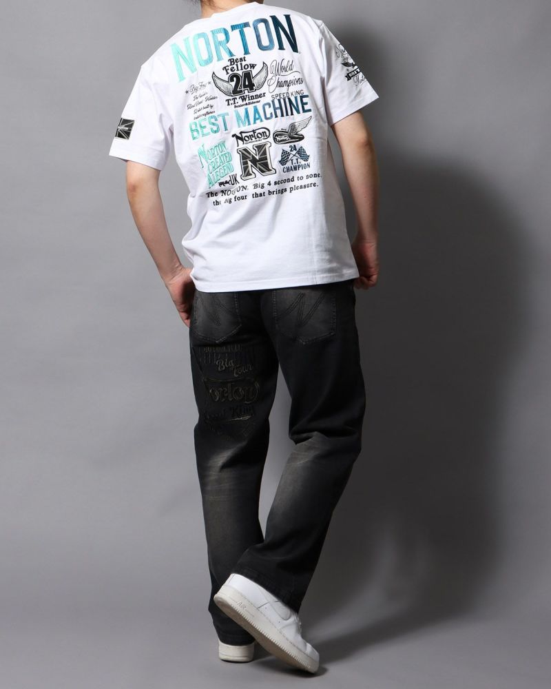 ホワイト：178cm/75kg(Lサイズ着用)