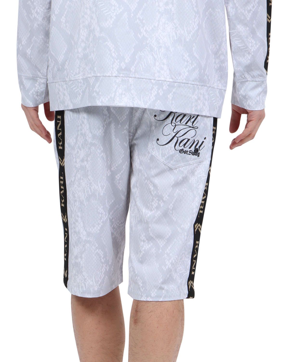 ホワイト：180cm67kg(Lサイズ着用)