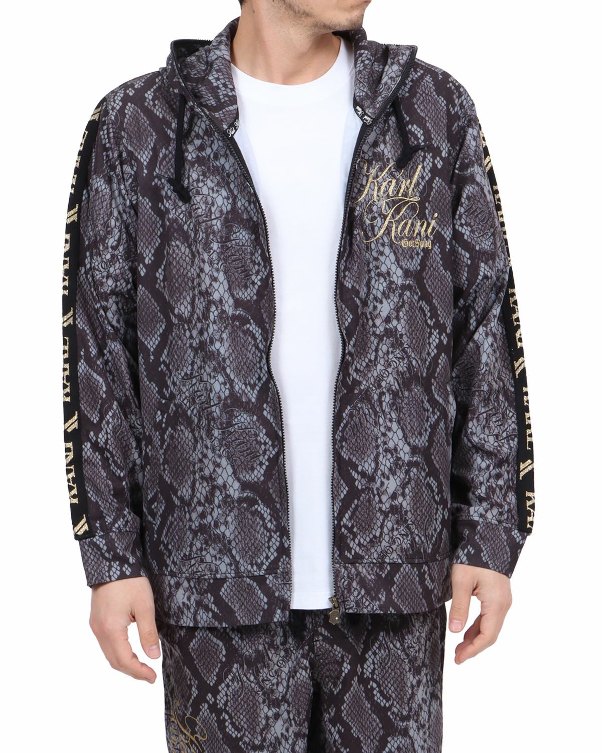 ブラック：180cm67kg(Lサイズ着用)