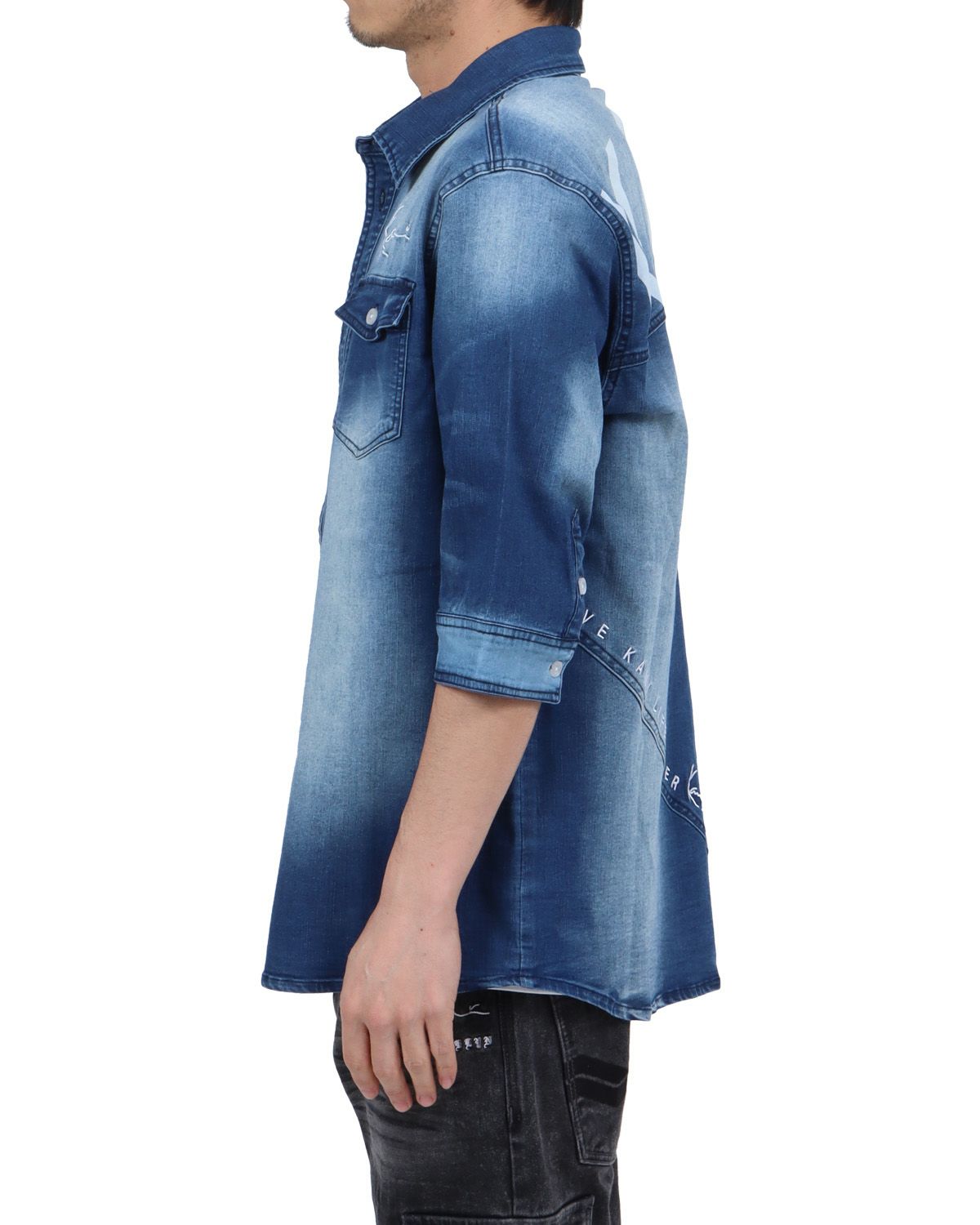 ブリーチ：180cm67kg(Lサイズ着用)