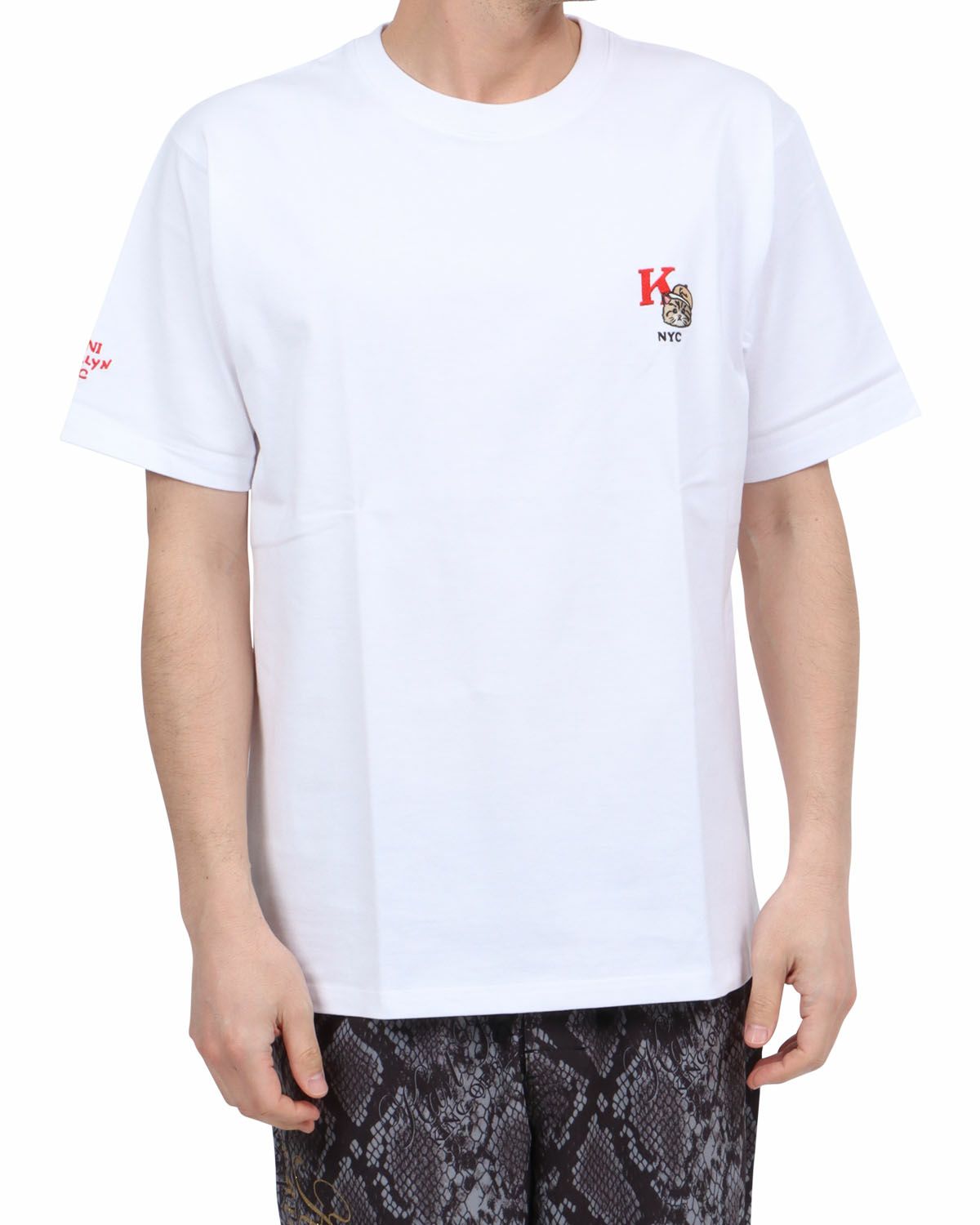 ホワイト：180cm67kg(Lサイズ着用)